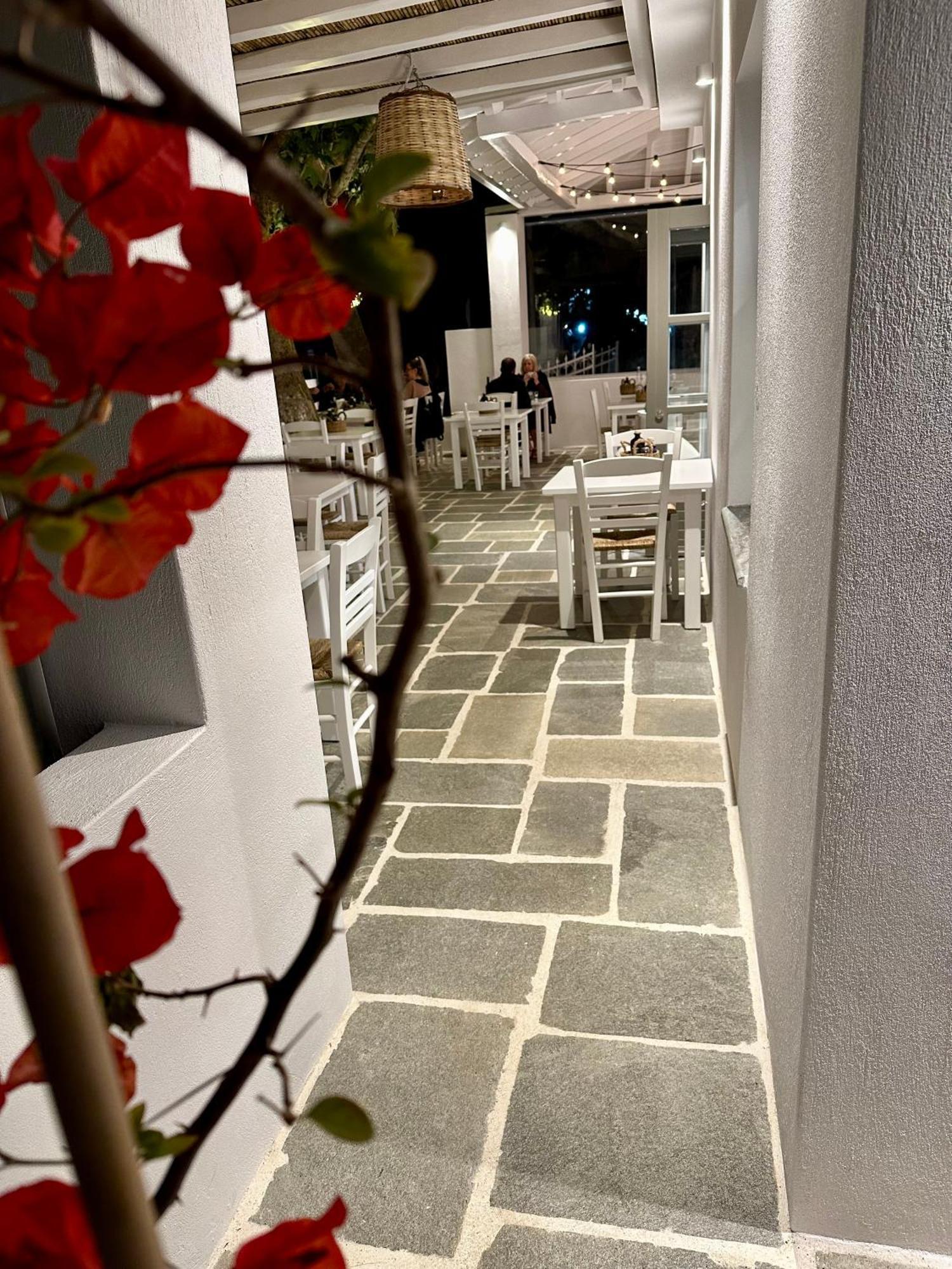 Paris Studios & Apartment Agia Paraskevi  Exterior photo