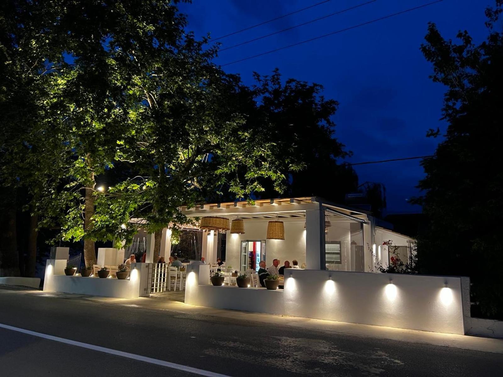 Paris Studios & Apartment Agia Paraskevi  Exterior photo